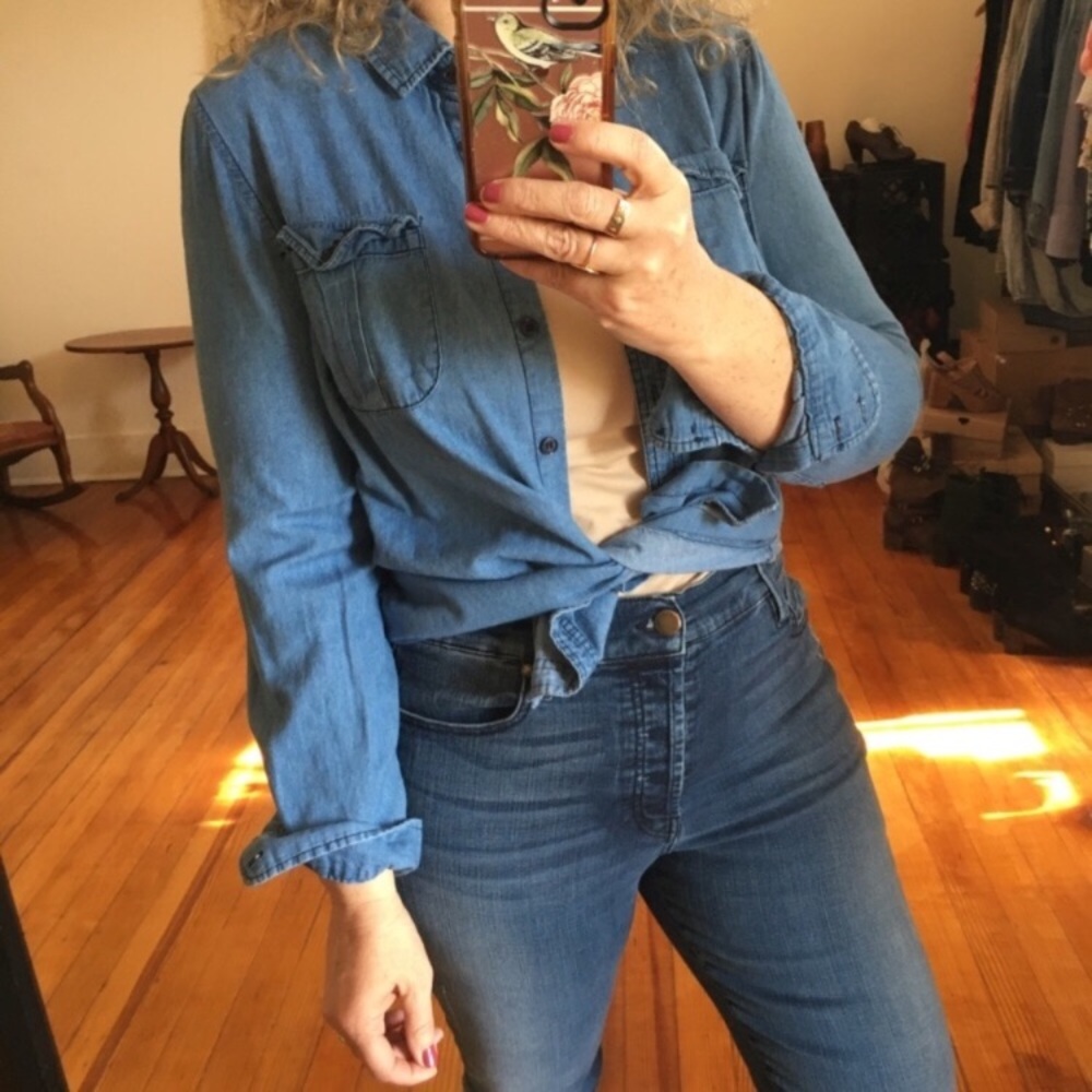 Per Se Medium Wash Chambray Button Down Shirt